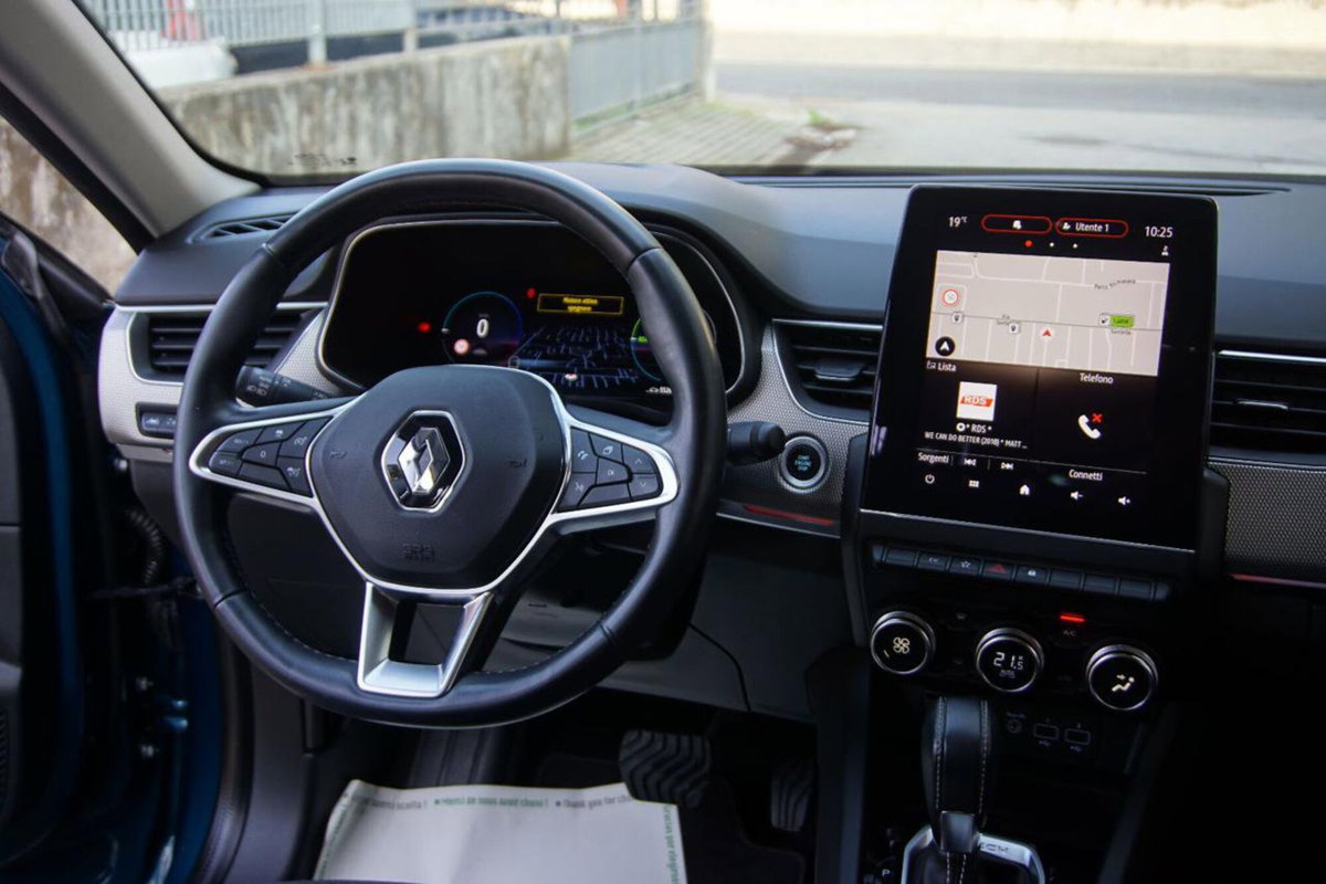 Renault Arkana E-Tech 145 CV Intens (7)