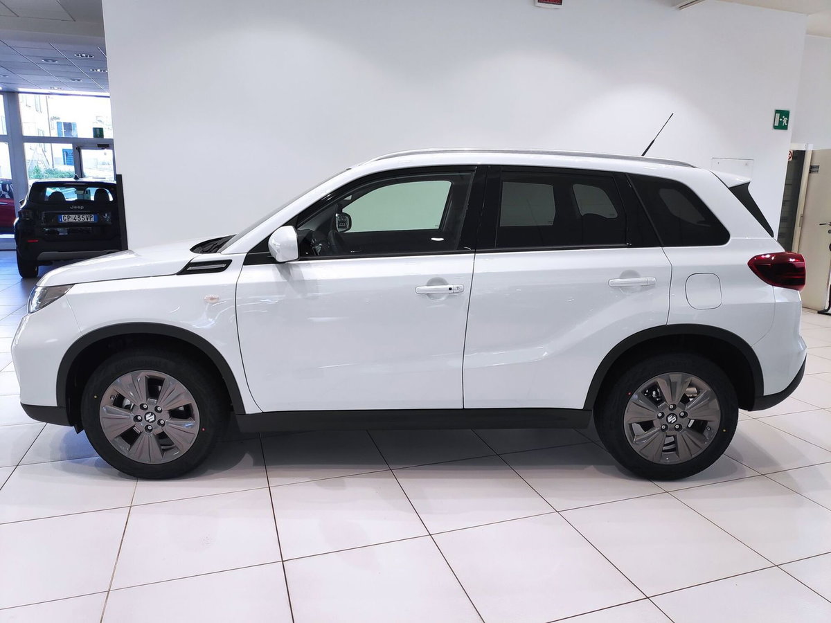 Suzuki Vitara 1.4 Hybrid Starview (2)