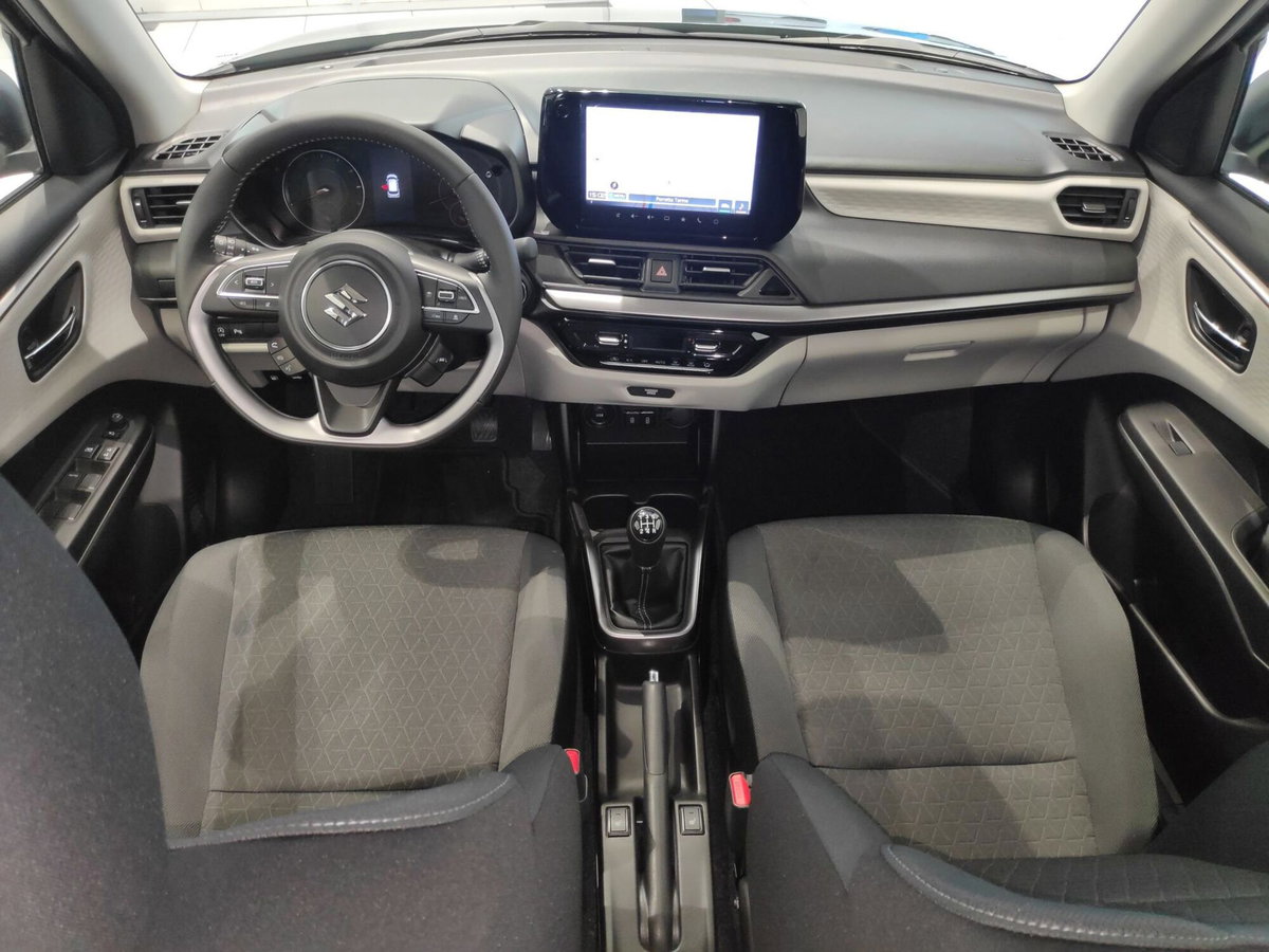 Suzuki Swift 1.2 Hybrid Cool (4)