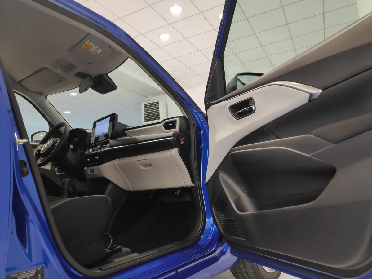 Suzuki Swift 1.2 Hybrid Cool (20)