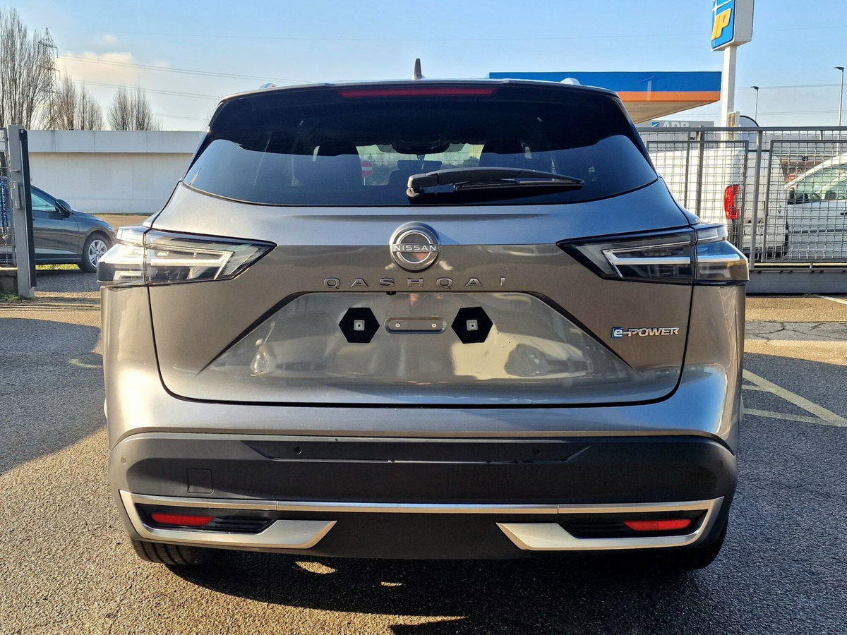 Nissan Qashqai 1.3 mhev Acenta 2wd 140cv (6)