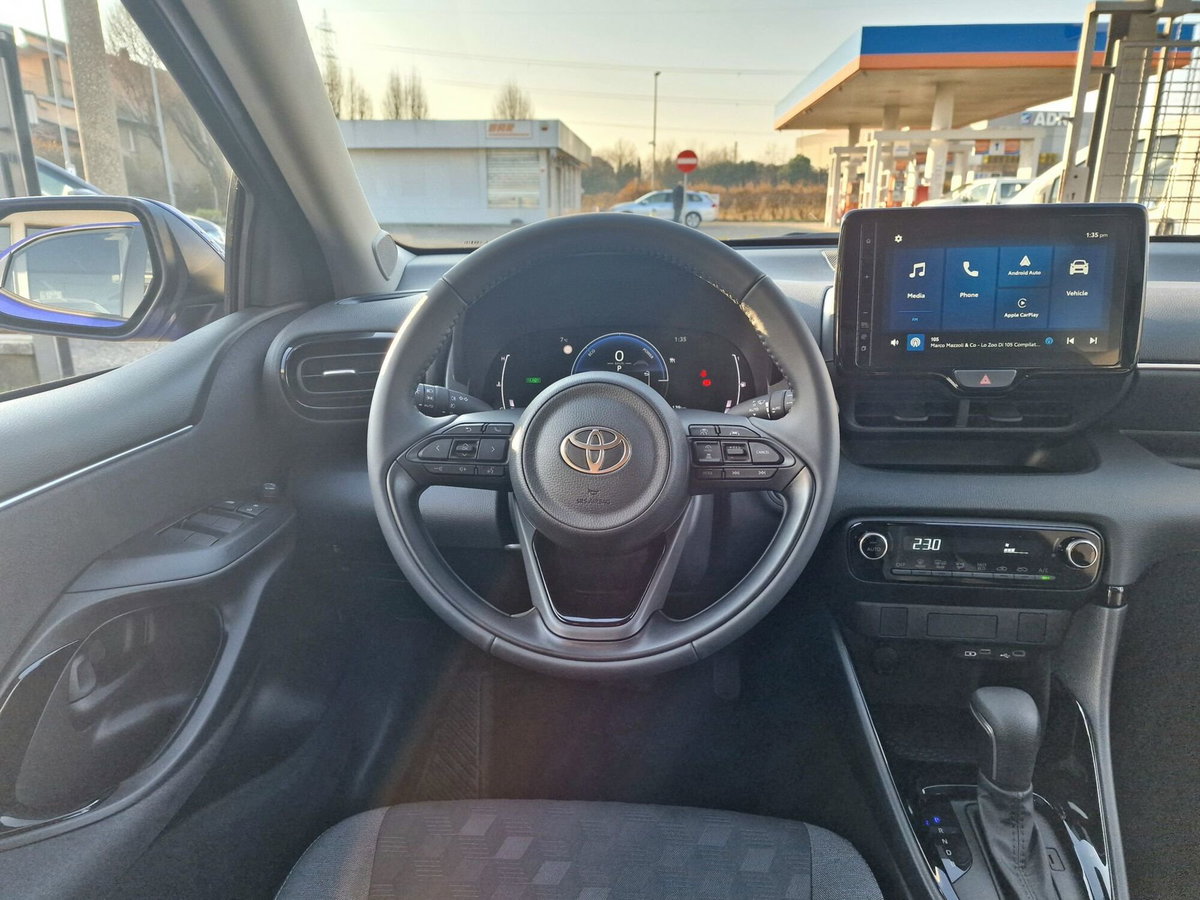 Toyota Yaris 1.5 Hybrid 5 porte Energy (13)