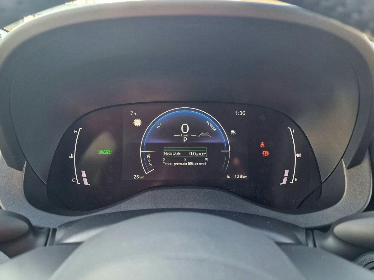 Toyota Yaris 1.5 Hybrid 5 porte Energy (14)