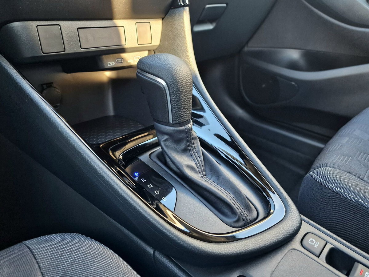 Toyota Yaris 1.5 Hybrid 5 porte Energy (16)