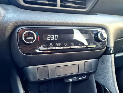 Toyota Yaris 1.5 Hybrid 5 porte Energy (18)