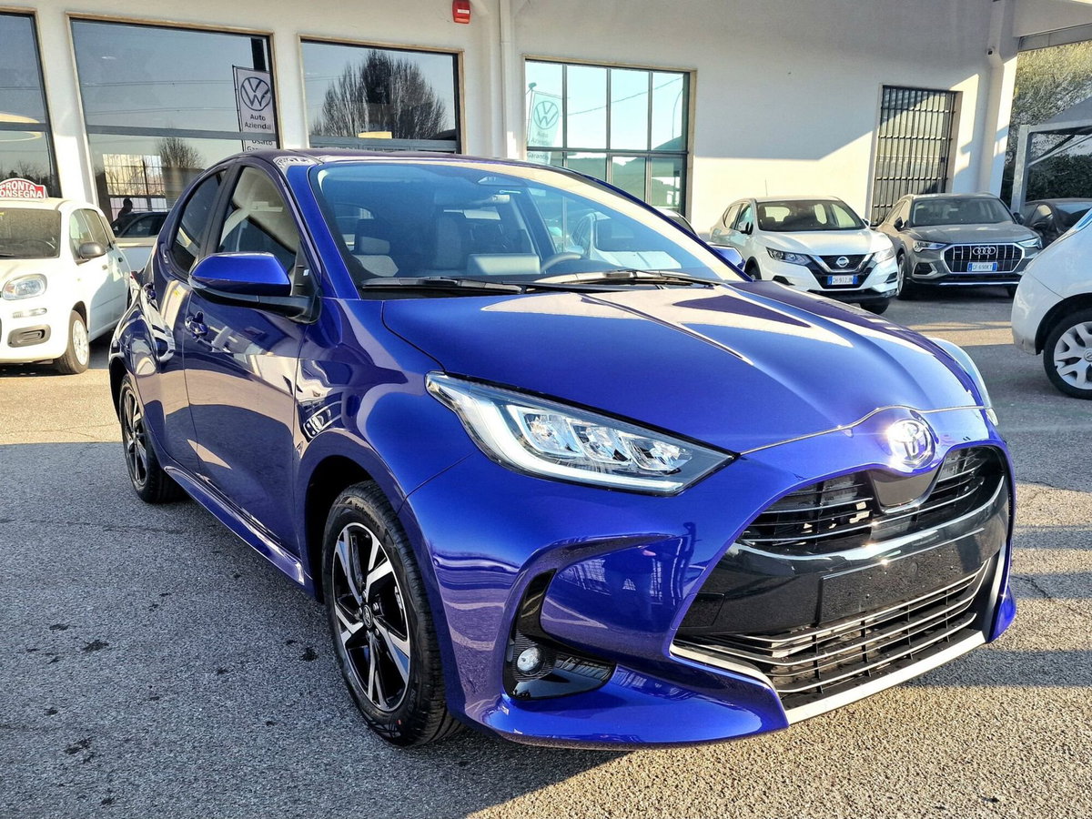 Toyota Yaris 1.5 Hybrid 5 porte Energy (3)