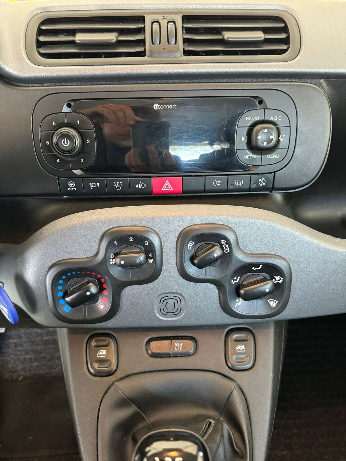Fiat Panda 1.0 FireFly S&S Hybrid City Cross (15)