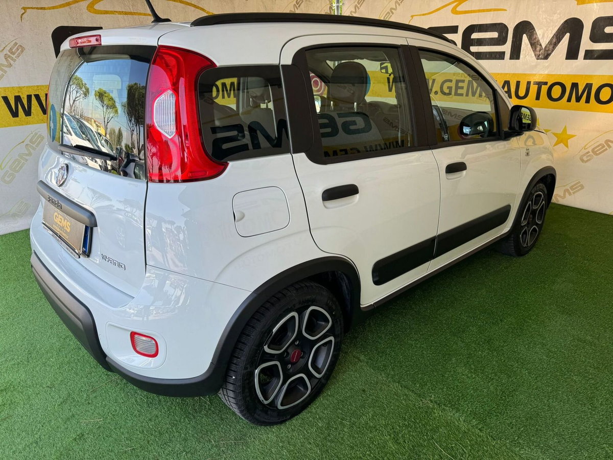 Fiat Panda 1.0 FireFly S&S Hybrid City Cross (4)