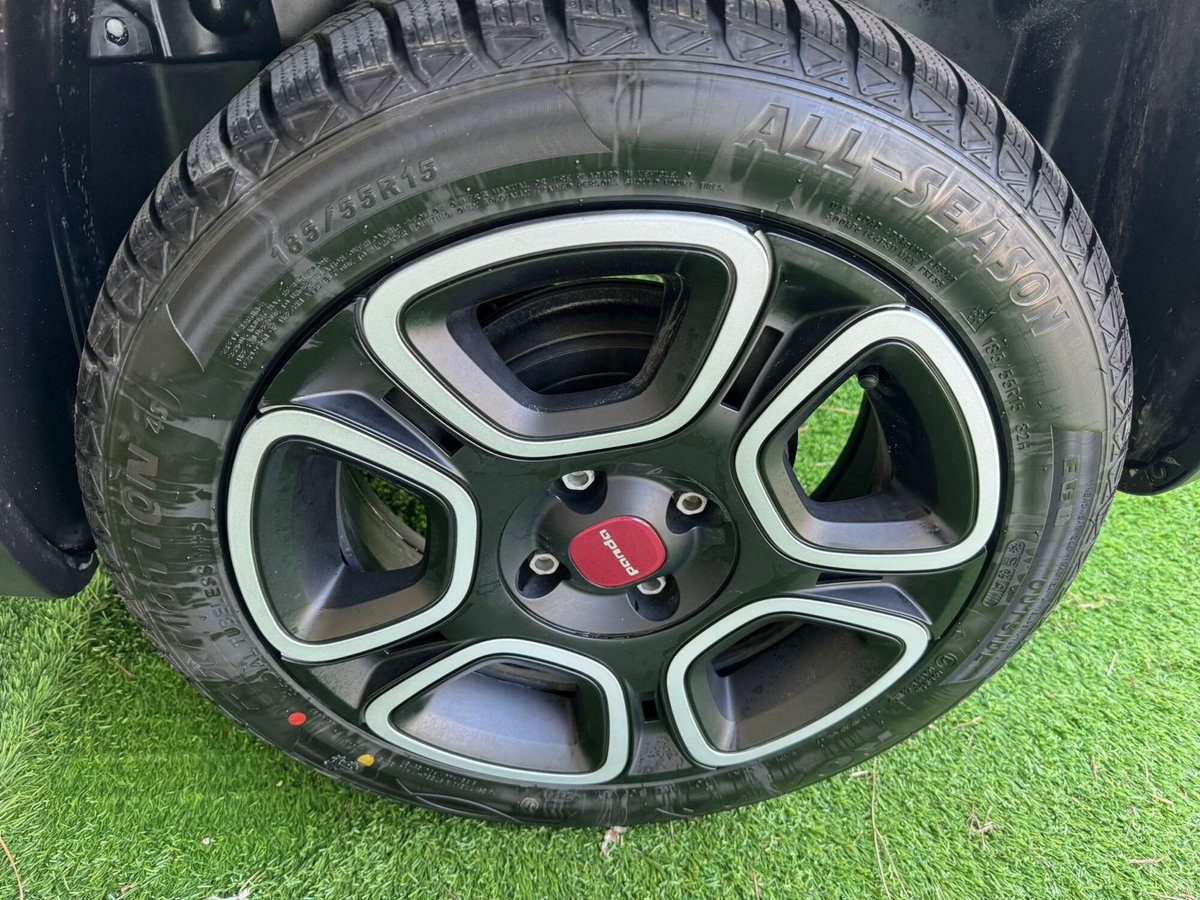 Fiat Panda 1.0 FireFly S&S Hybrid City Cross (7)
