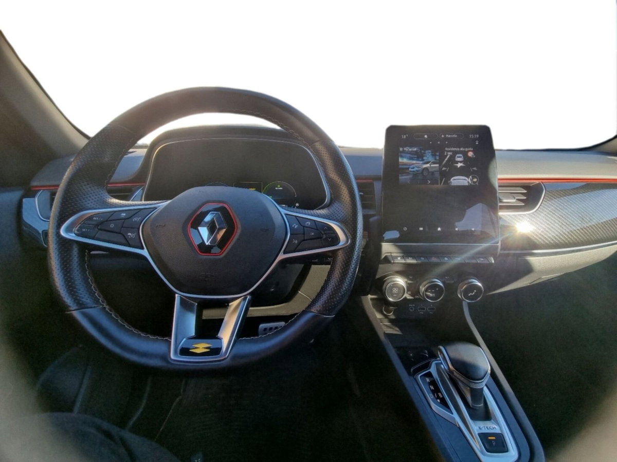 Renault Arkana E-Tech 145 CV R.S.Line Fast Track (13)