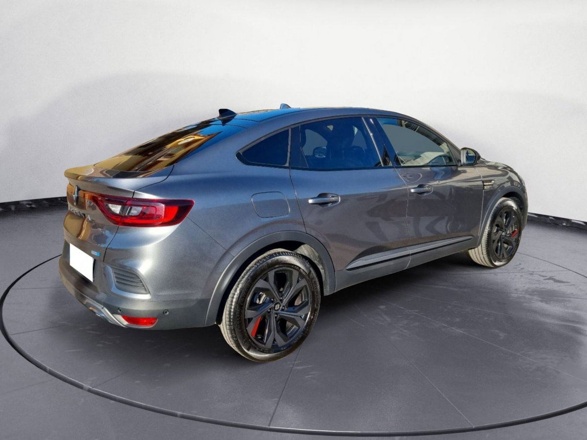 Renault Arkana E-Tech 145 CV R.S.Line Fast Track (5)