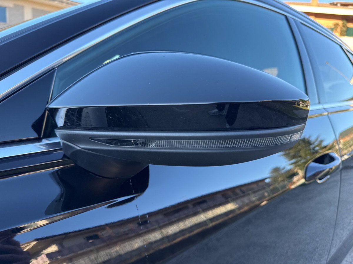 Audi A6 Avant 40 2.0 TDI quattro ultra S tronic Design (16)