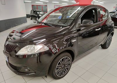 Lancia Ypsilon 1.0 FireFly 5 porte S&S Hybrid Silver Plus usata