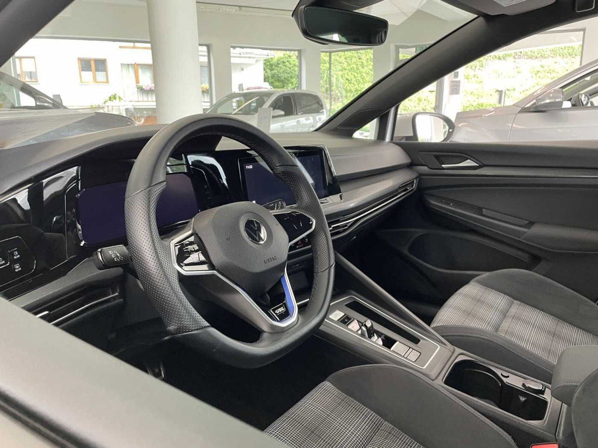 Volkswagen Golf 1.4 GTE DSG Plug-In Hybrid (10)