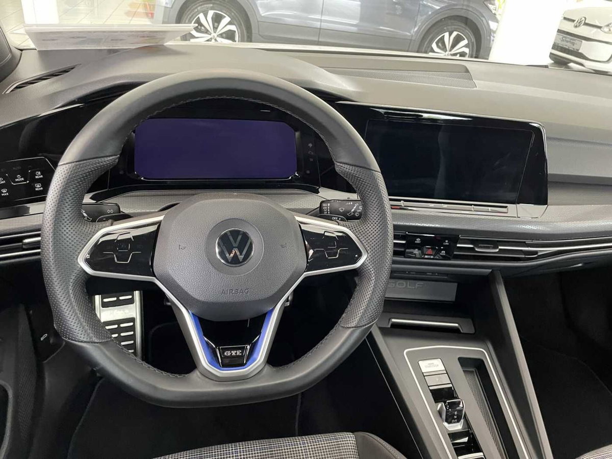 Volkswagen Golf 1.4 GTE DSG Plug-In Hybrid (9)