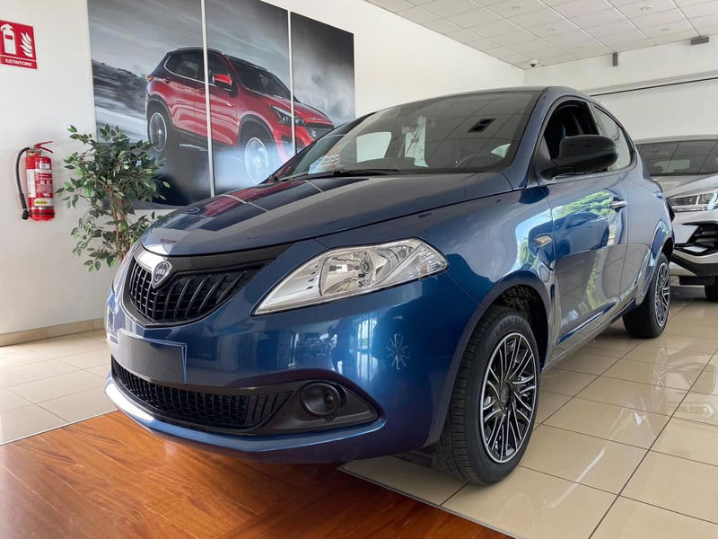 Lancia Ypsilon 1.0 FireFly 5 porte S&S Hybrid Gold Plus