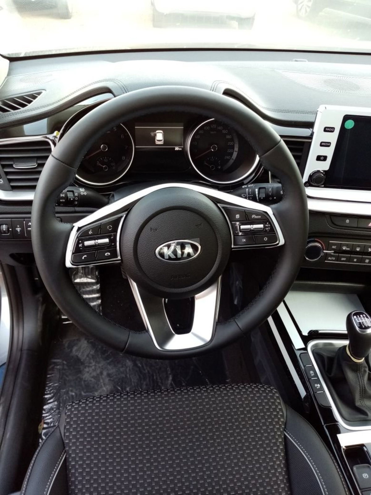 Kia XCeed 1.5 t-gdi mhev Business 140cv mt (6)