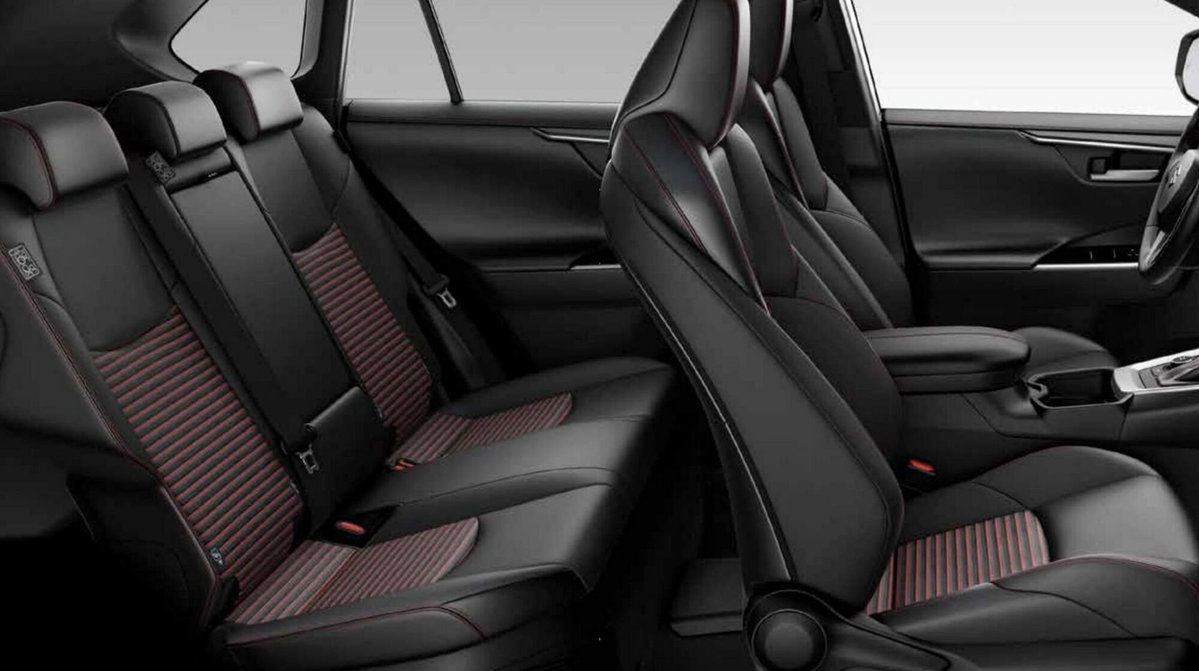 Suzuki Across 2.5 Plug-in Hybrid E-CVT 4WD Top (7)