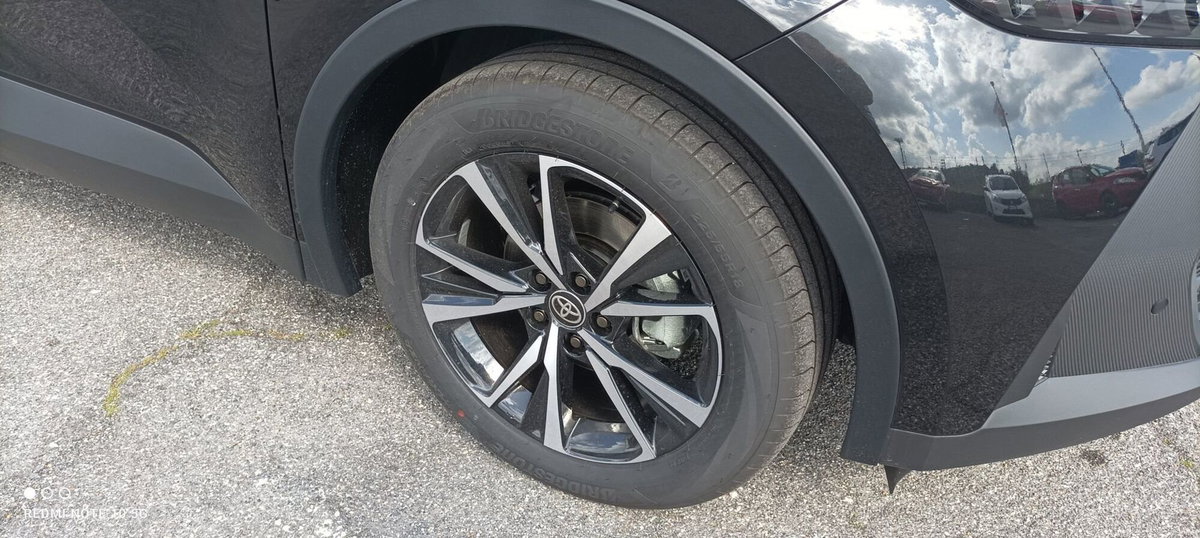 Toyota Toyota C-HR 1.8 hev Active fwd e-cvt (13)