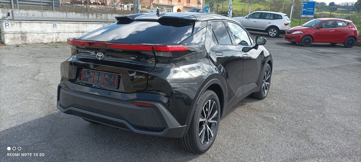 Toyota Toyota C-HR 1.8 hev Active fwd e-cvt (3)