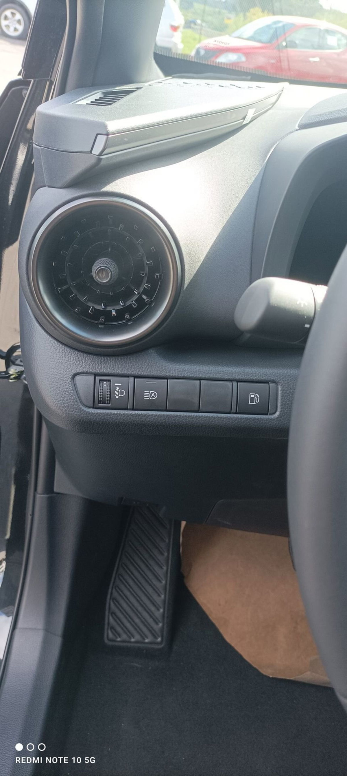 Toyota Toyota C-HR 1.8 hev Active fwd e-cvt (8)