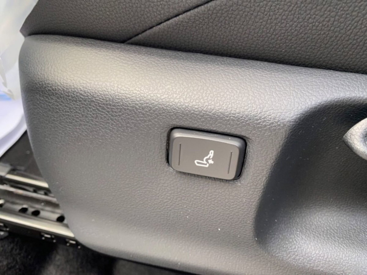 Toyota Yaris Cross 1.5 Hybrid 5p. E-CVT Lounge (15)