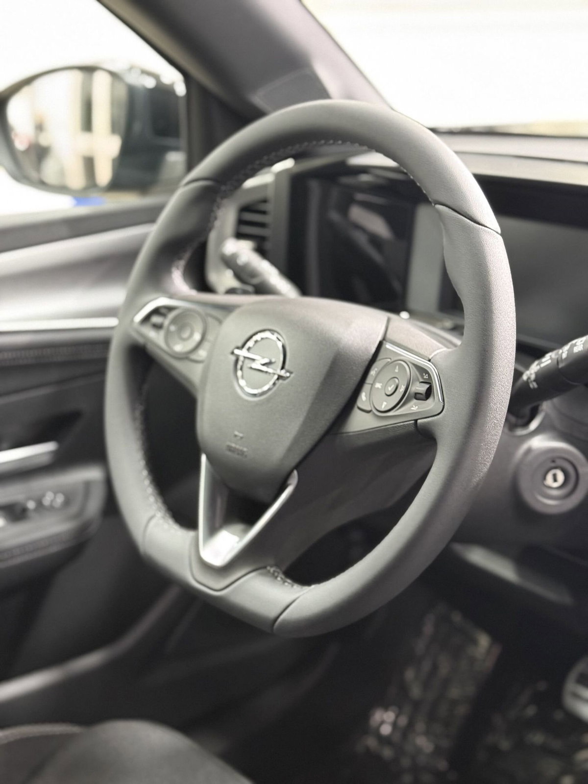 Opel Mokka electric GS 136cv (9)