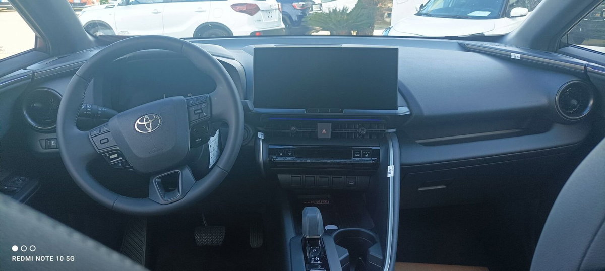 Toyota Toyota C-HR 1.8 hv Lounge fwd e-cvt (19)