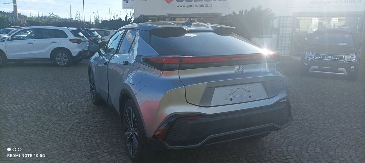 Toyota Toyota C-HR 1.8 hv Lounge fwd e-cvt (5)