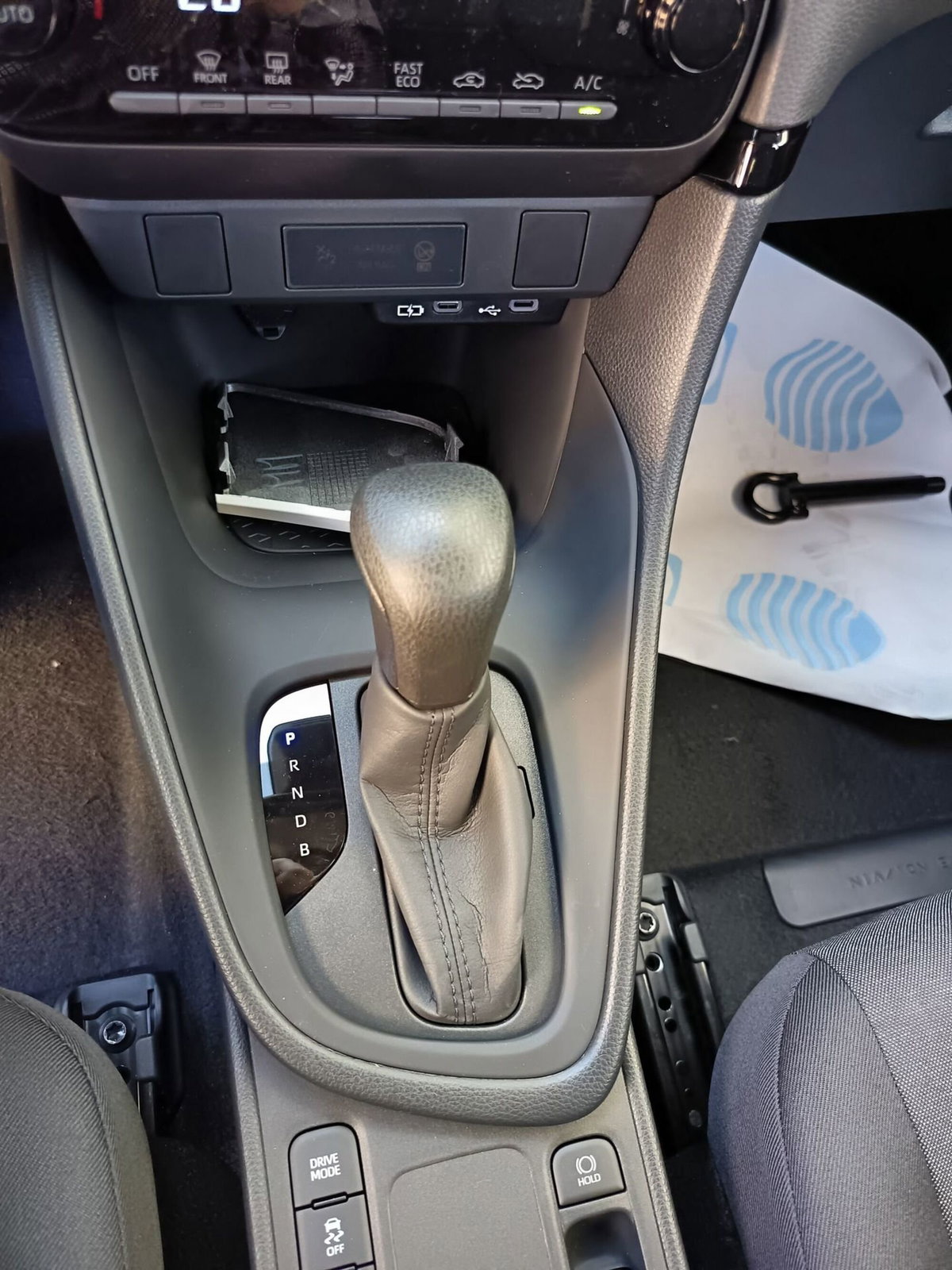 Mazda Mazda2 Hybrid 1.5 VVT e-CVT Full Hybrid Electric Select (13)
