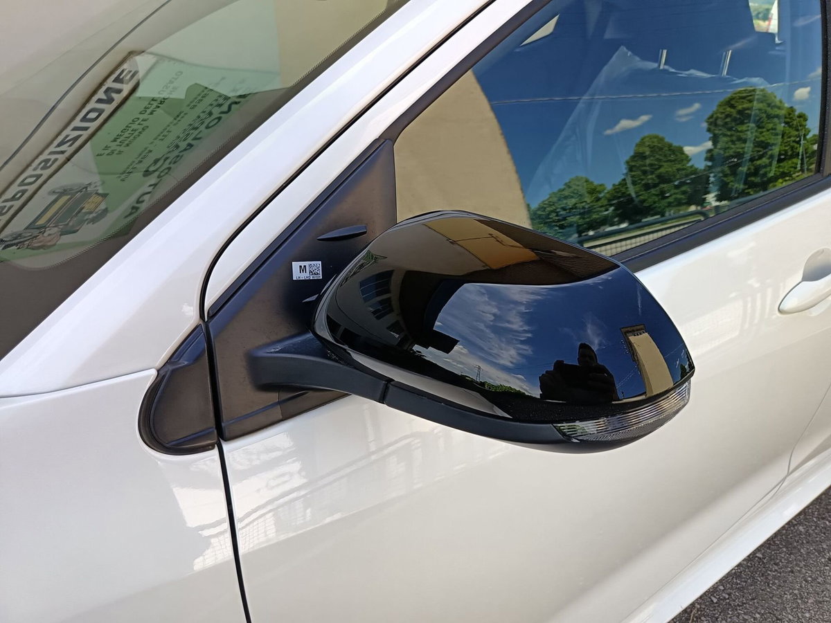 Mazda Mazda2 Hybrid 1.5 VVT e-CVT Full Hybrid Electric Select (16)
