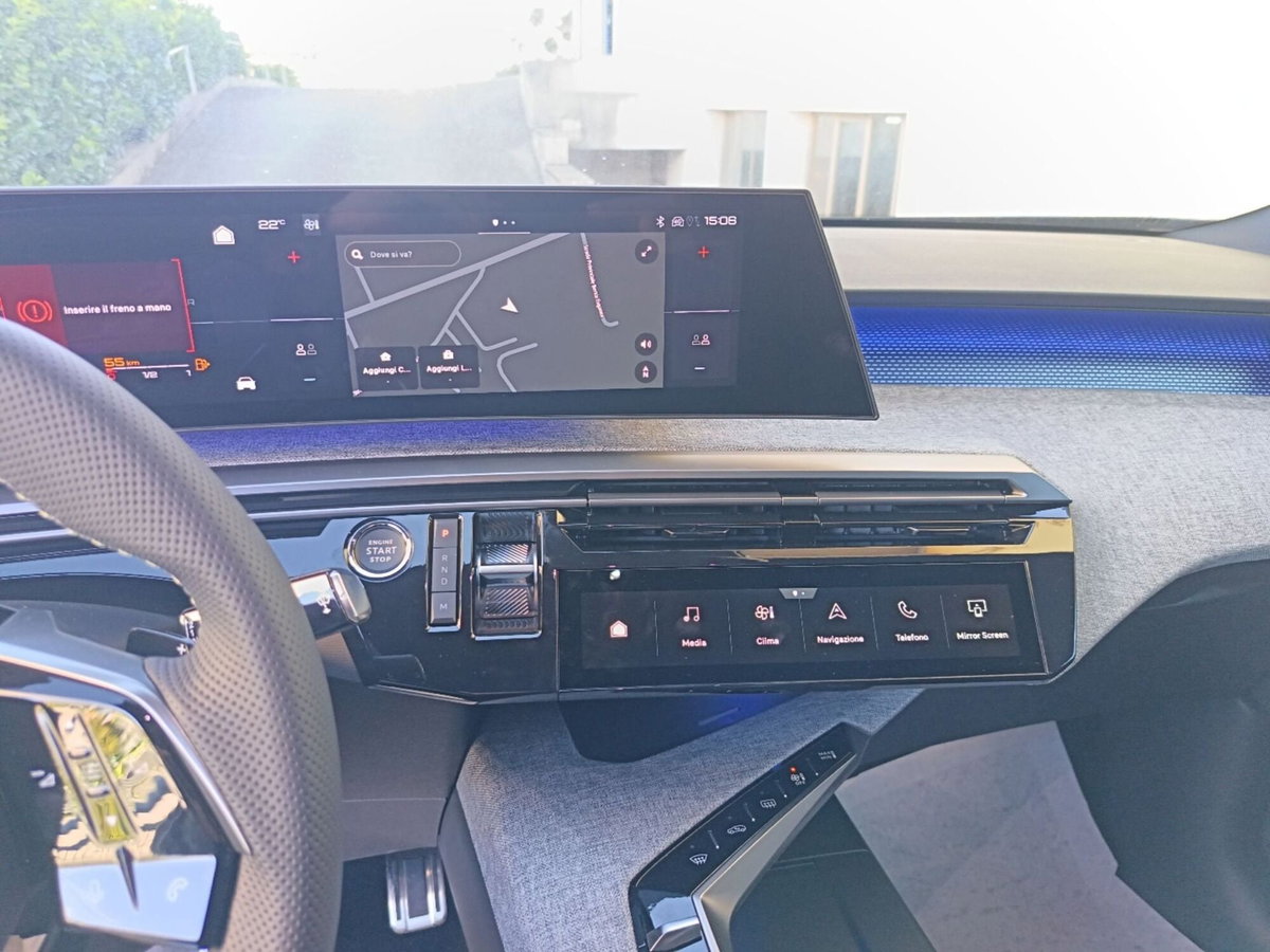 Peugeot 3008 1.2 hybrid GT 145cv e-dcs6 (14)