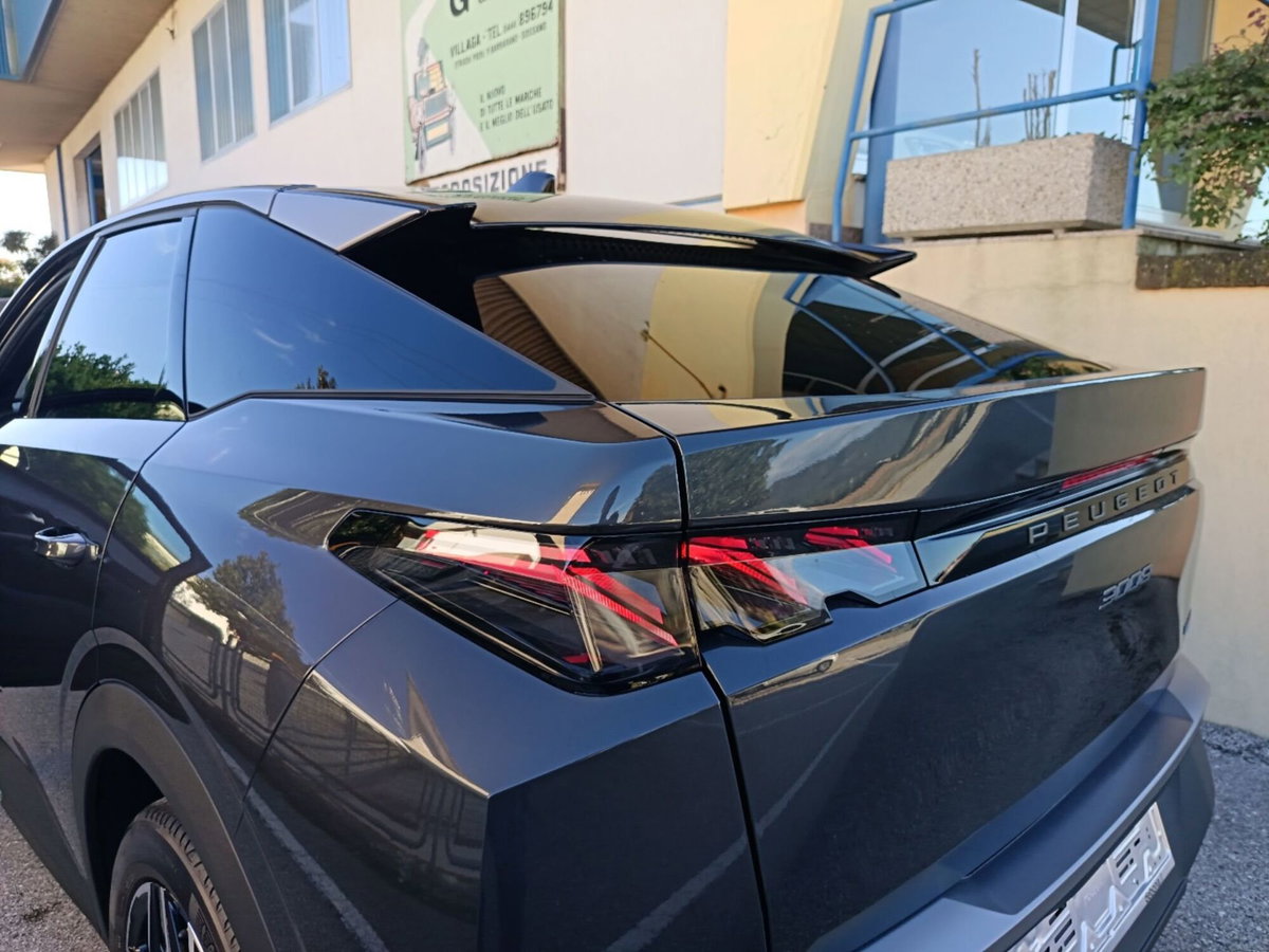 Peugeot 3008 1.2 hybrid GT 145cv e-dcs6 (20)