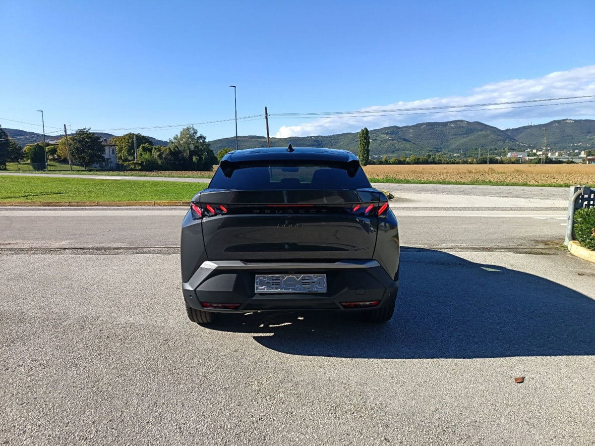 Peugeot 3008 1.2 hybrid GT 145cv e-dcs6 (4)