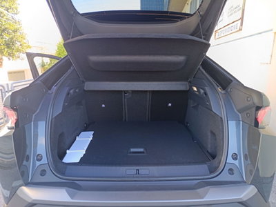 Peugeot 3008 1.2 hybrid GT 145cv e-dcs6 (9)