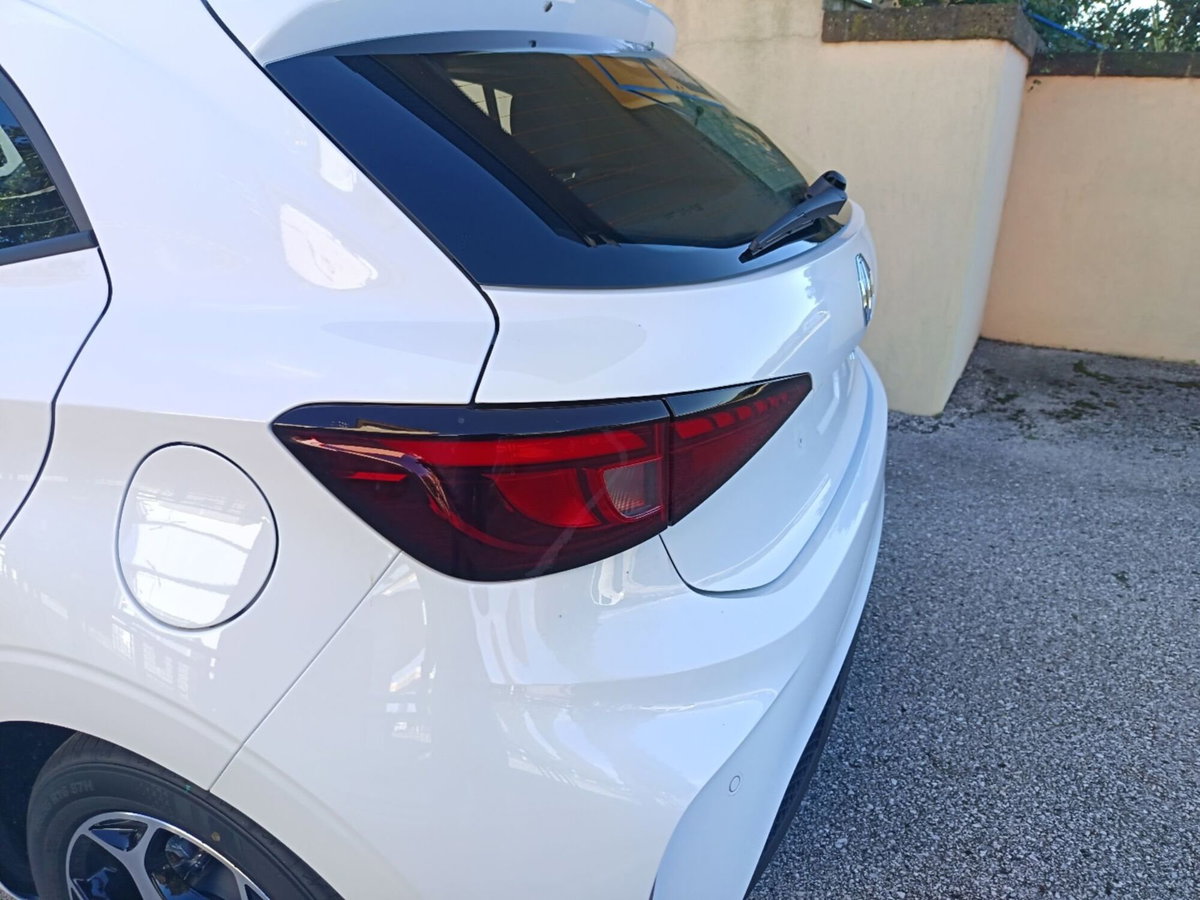 Mg MG3 1.5 hybrid+ Comfort auto (19)