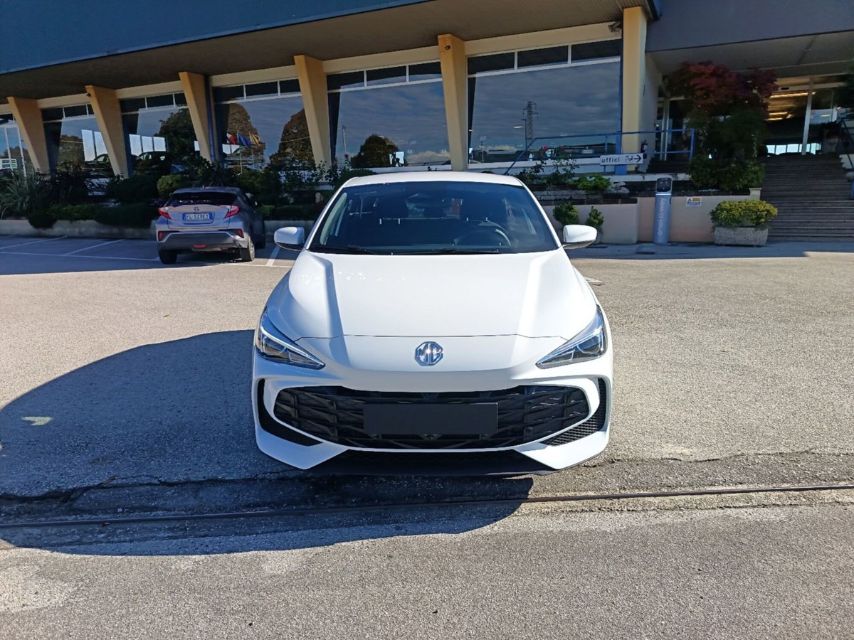 Mg MG3 1.5 hybrid+ Comfort auto (5)
