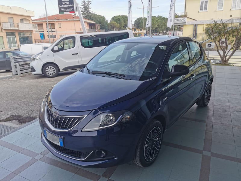 Lancia Ypsilon 1.0 FireFly 5 porte S&S Hybrid Gold Plus