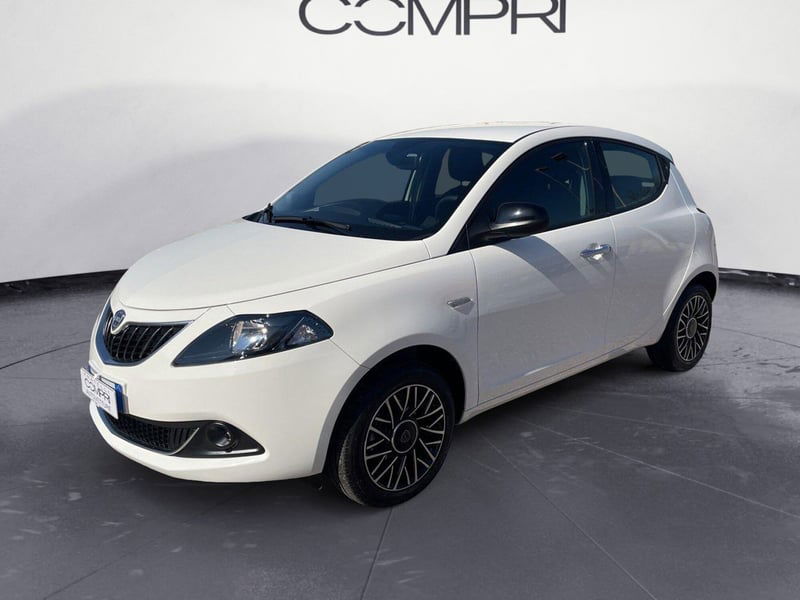 Lancia Ypsilon 1.0 FireFly 5 porte S&S Hybrid Ecochic UnYca