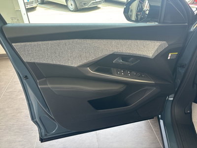 Peugeot 3008 1.2 hybrid Allure 145cv e-dcs6 (12)