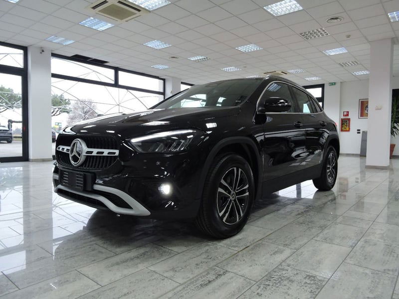 Mercedes-Benz GLA SUV 180 Advanced auto