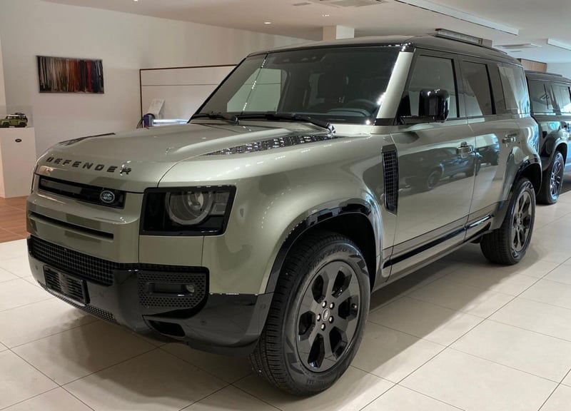 Land Rover Defender 110 3.0d i6 mhev X-Dynamic SE awd 200cv auto