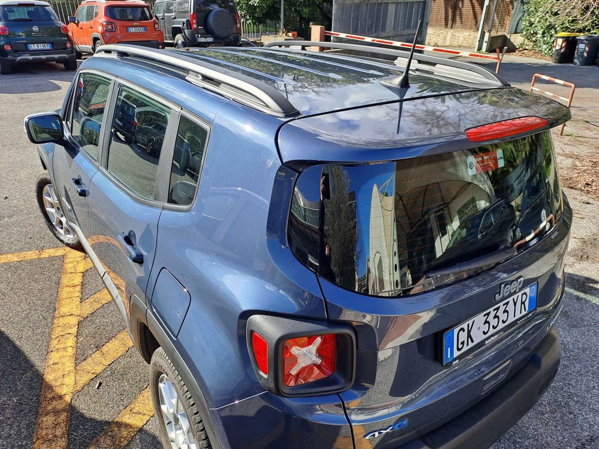 Jeep Renegade 1.3 T4 190CV PHEV 4xe AT6 Limited (12)