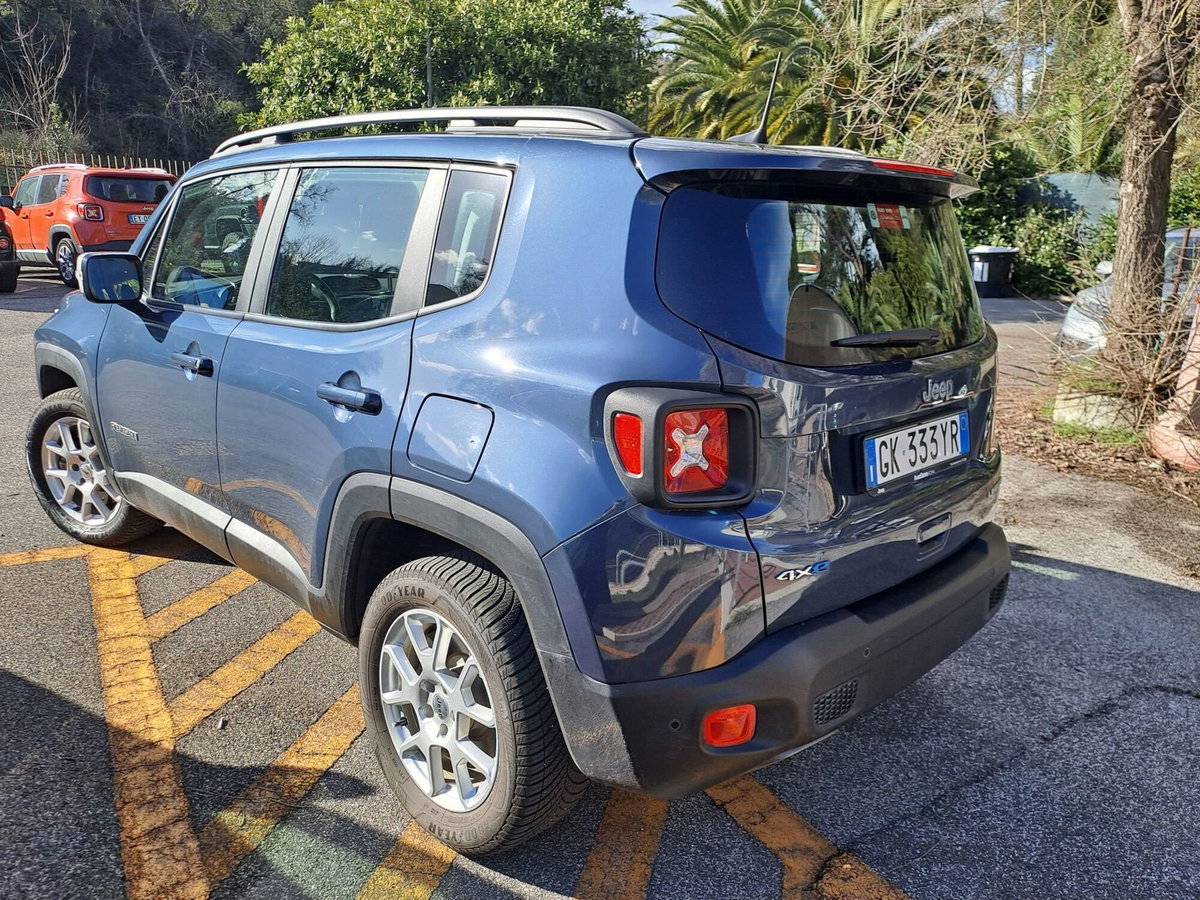 Jeep Renegade 1.3 T4 190CV PHEV 4xe AT6 Limited (7)