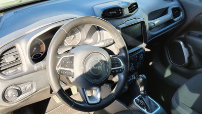 Jeep Renegade 1.5 Turbo T4 MHEV Limited (11)