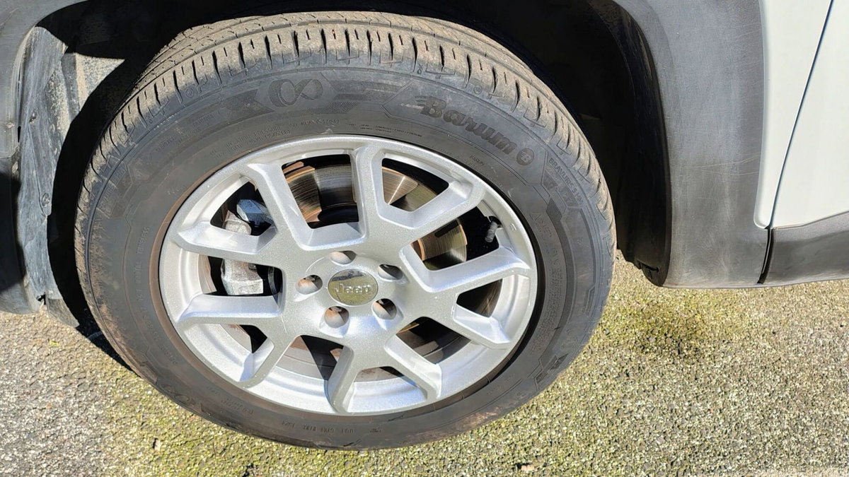 Jeep Renegade 1.5 Turbo T4 MHEV Limited (13)