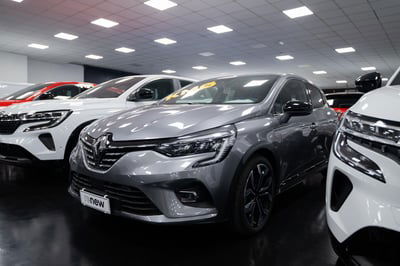 Renault Clio 1.6 full hybrid Techno 145cv nuova
