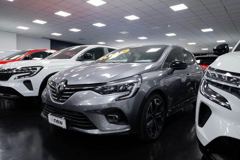Renault Clio 1.6 full hybrid Techno 145cv