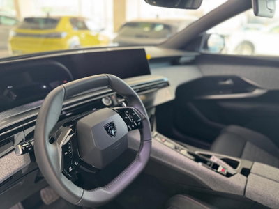 Peugeot 3008 1.2 hybrid Allure 145cv e-dcs6 (12)