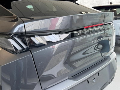 Peugeot 3008 1.2 hybrid Allure 145cv e-dcs6 (5)
